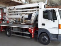 Piattaforma aerea 25 m: Socage su Nissan Atleon